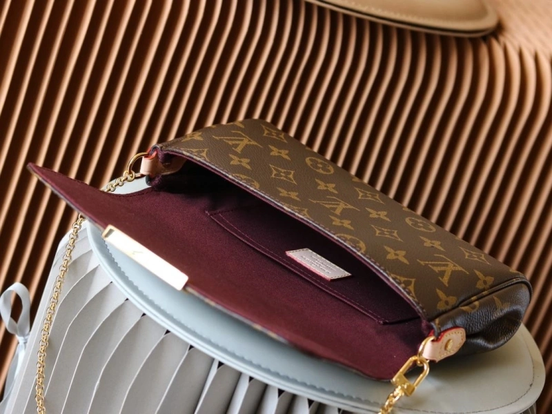 LV Clutch Bags 4233H-1552