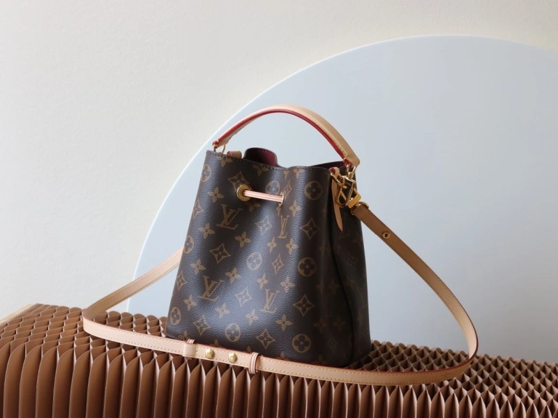 LV Bucket Bags 4233H-1559