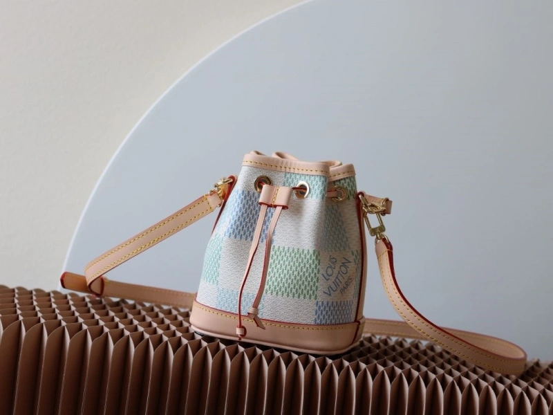 LV Bucket Bags 4233H-1588