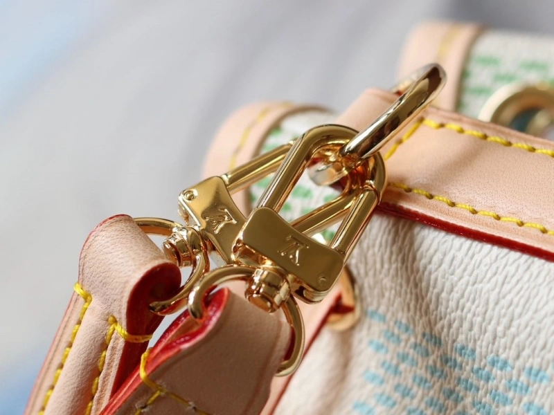 LV Bucket Bags 4233H-1588
