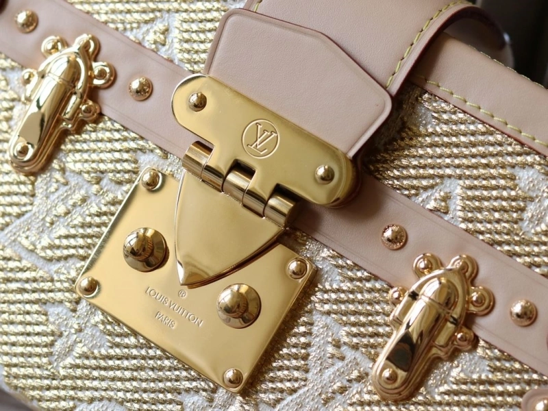 LV Box Bags 4233H-1599