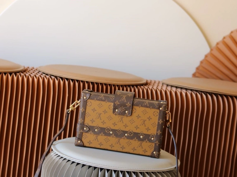 LV Box Bags 4233H-1600