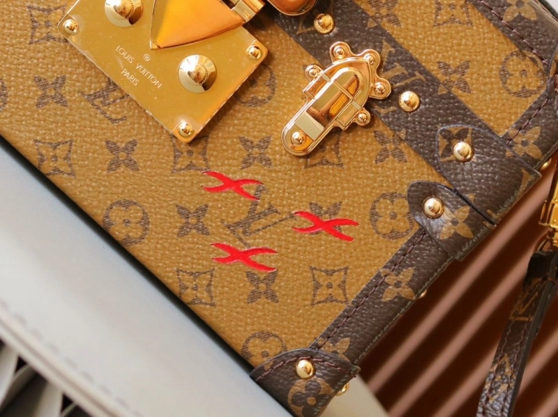 LV Box Bags 4233H-1600