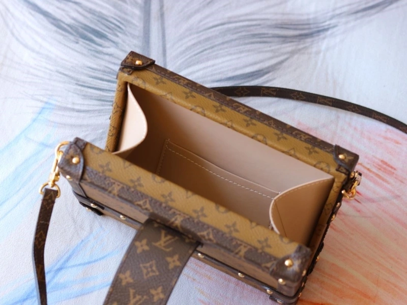 LV Box Bags 4233H-1600