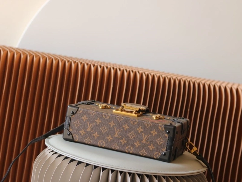 LV Box Bags 4233H-1601