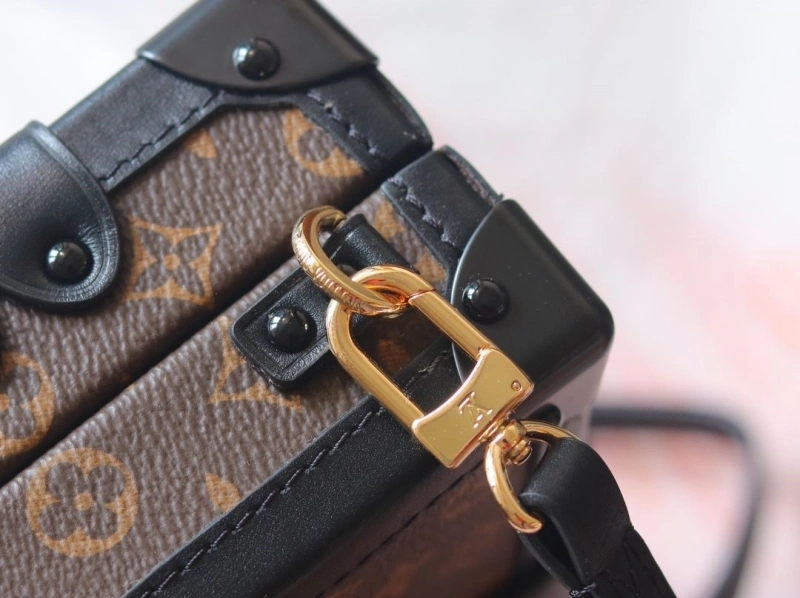 LV Box Bags 4233H-1602