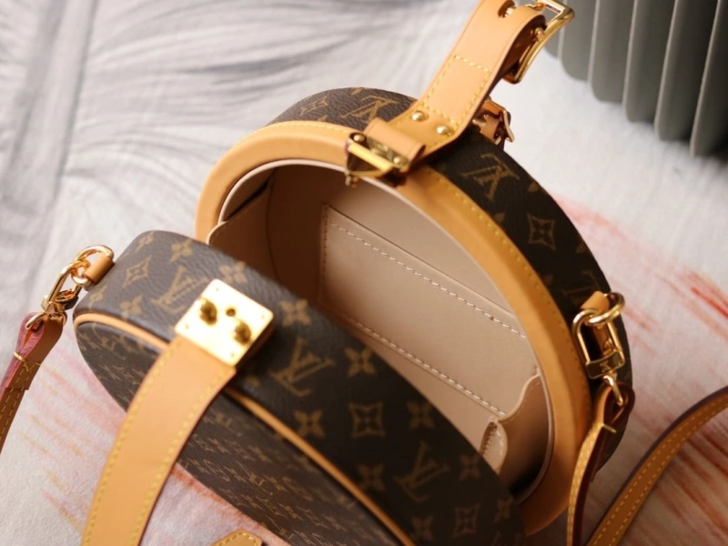 LV Round Bags 4233H-1603