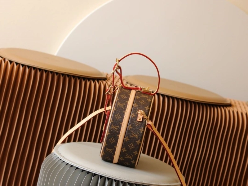 LV Round Bags 4233H-1604