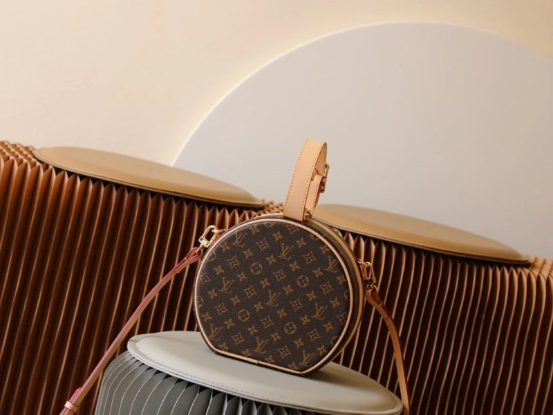 LV Round Bags 4233H-1604