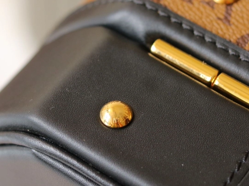 LV Round Bags 4233H-1605