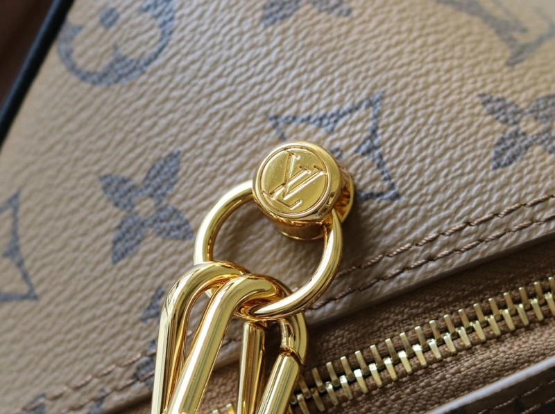LV Cosmetic Bags 4233H-1611