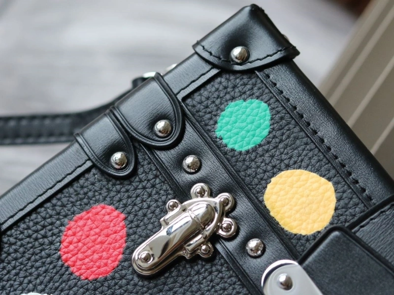 LV Box Bags 4233H-1651