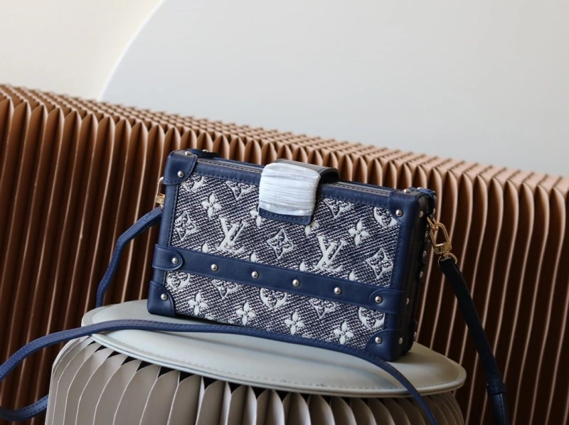 LV Box Bags 4233H-1652