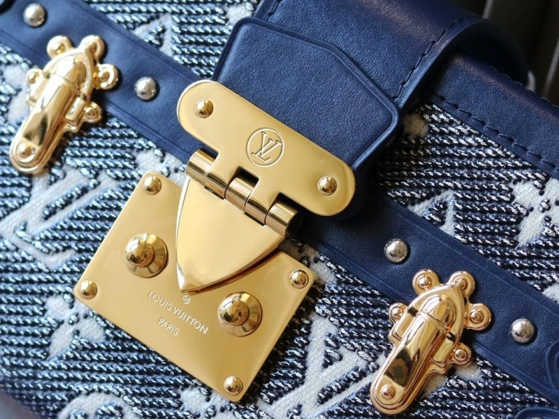 LV Box Bags 4233H-1652