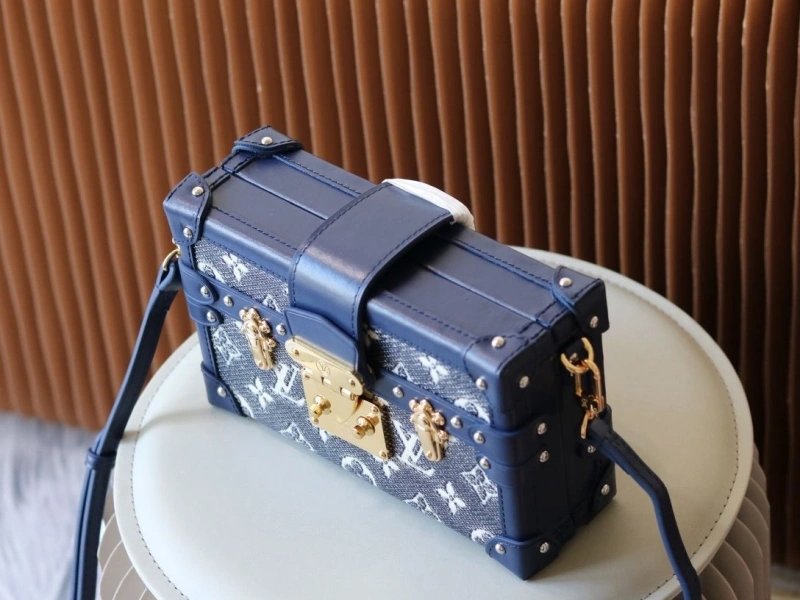 LV Box Bags 4233H-1652