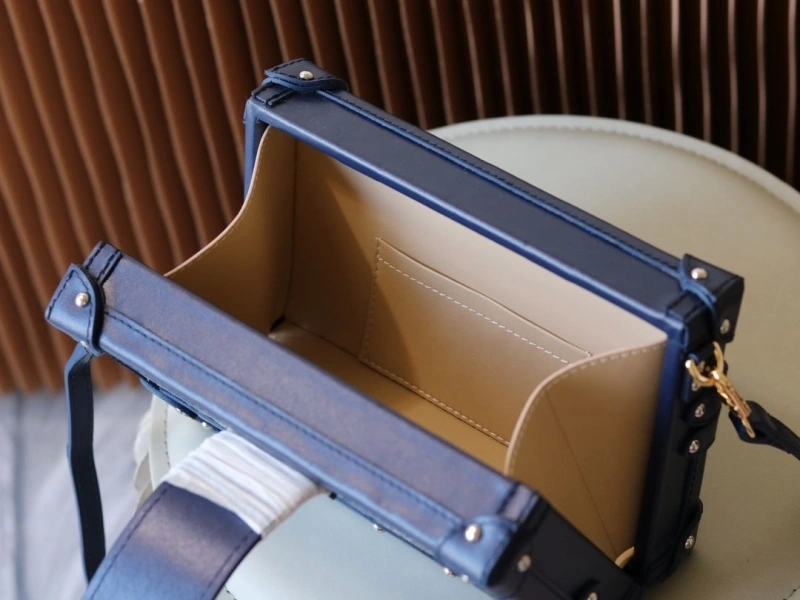 LV Box Bags 4233H-1652