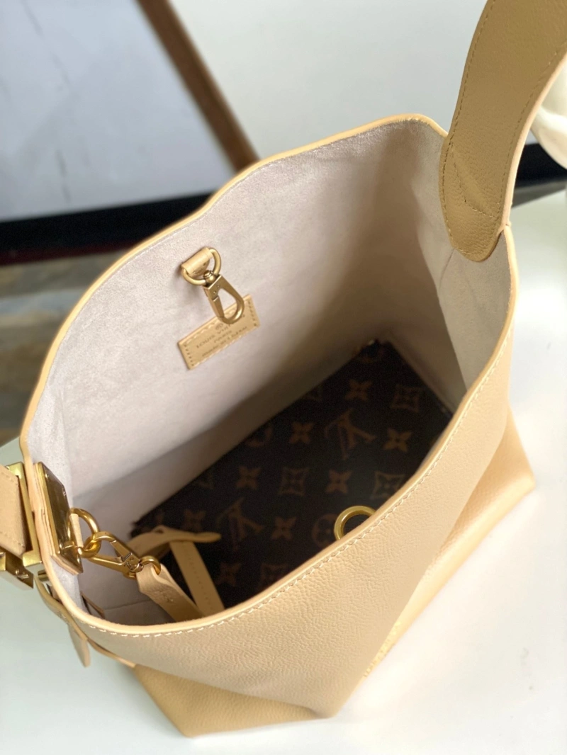 LV Bucket Bags 4233H-1661