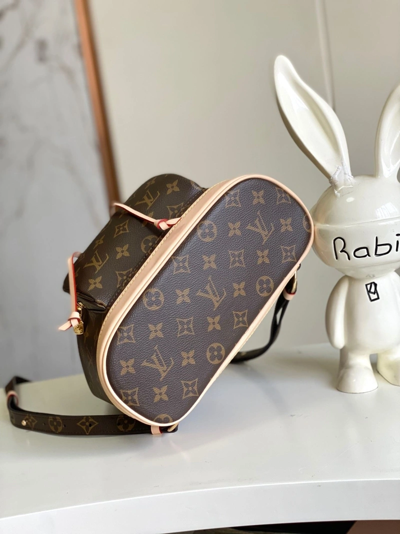 LV Backpacks 4233H-1665