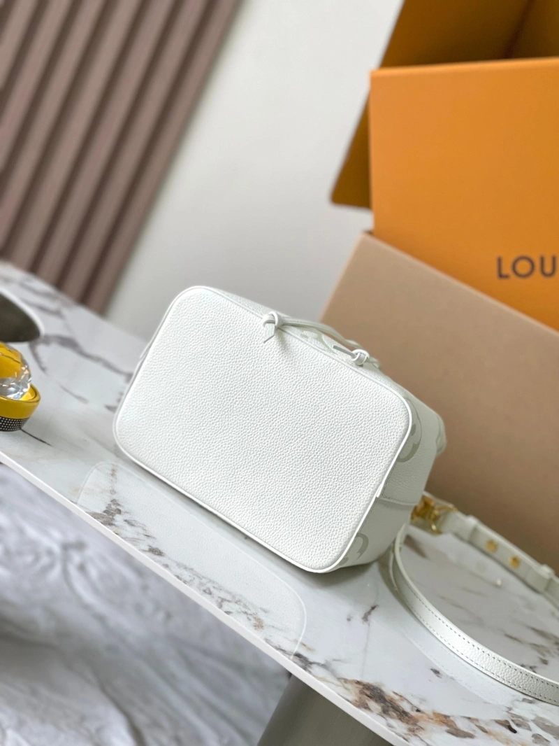 LV Bucket Bags 4233H-1694