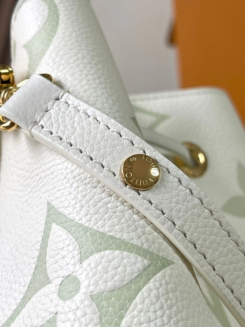 LV Bucket Bags 4233H-1694