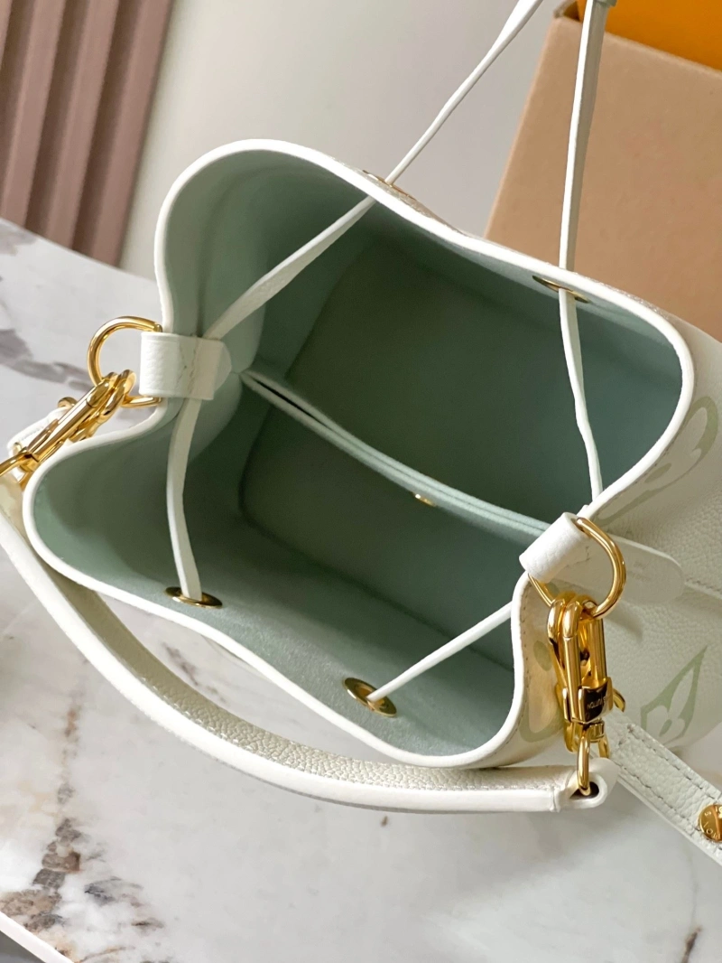 LV Bucket Bags 4233H-1694