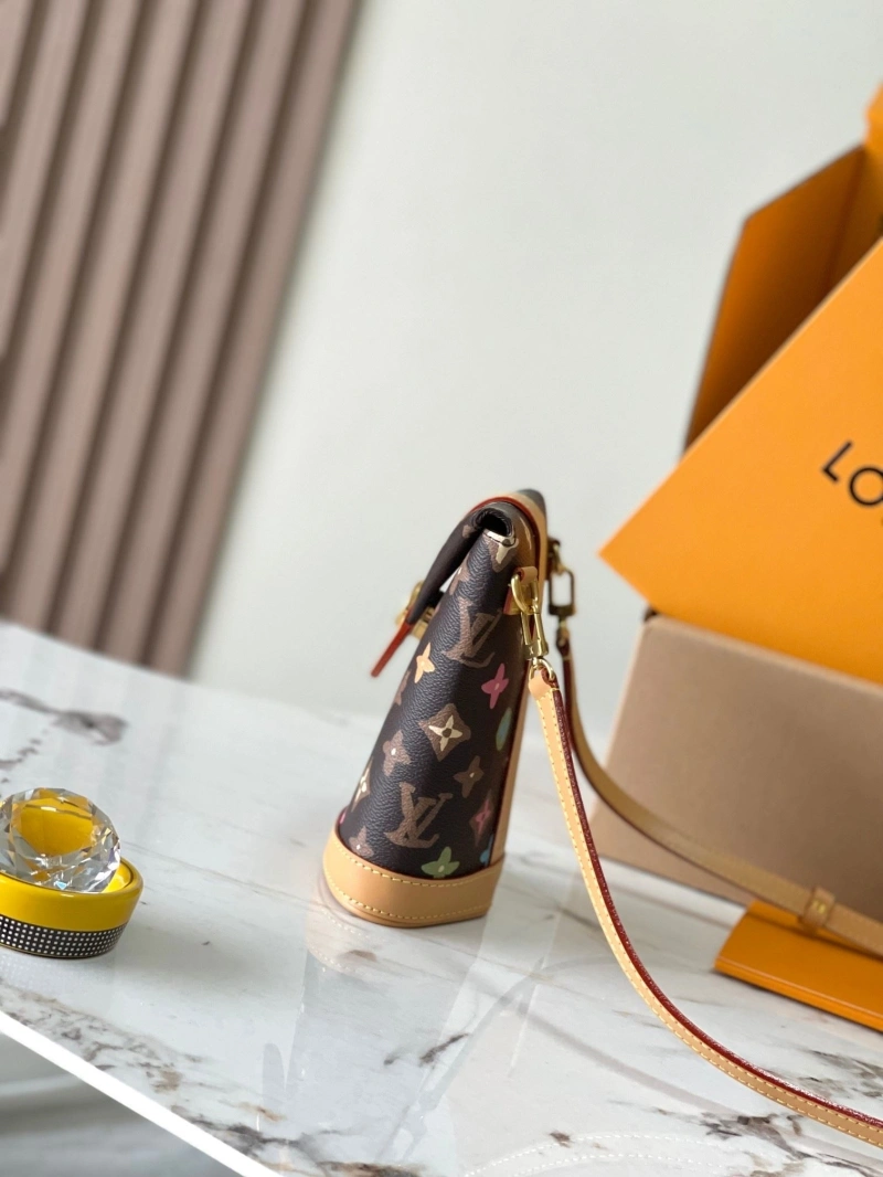 LV Bucket Bags 4233H-1724