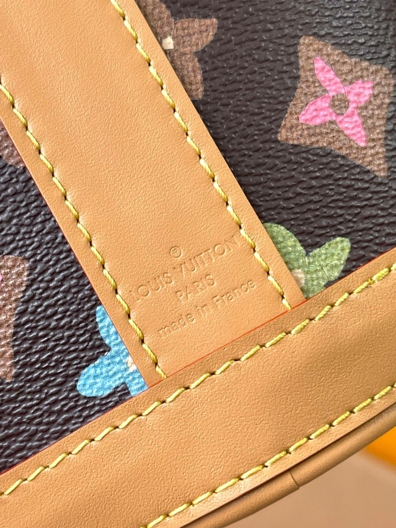 LV Bucket Bags 4233H-1724