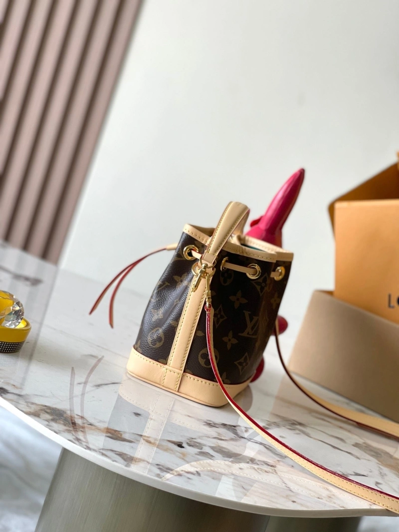 LV Bucket Bags 4233H-1773