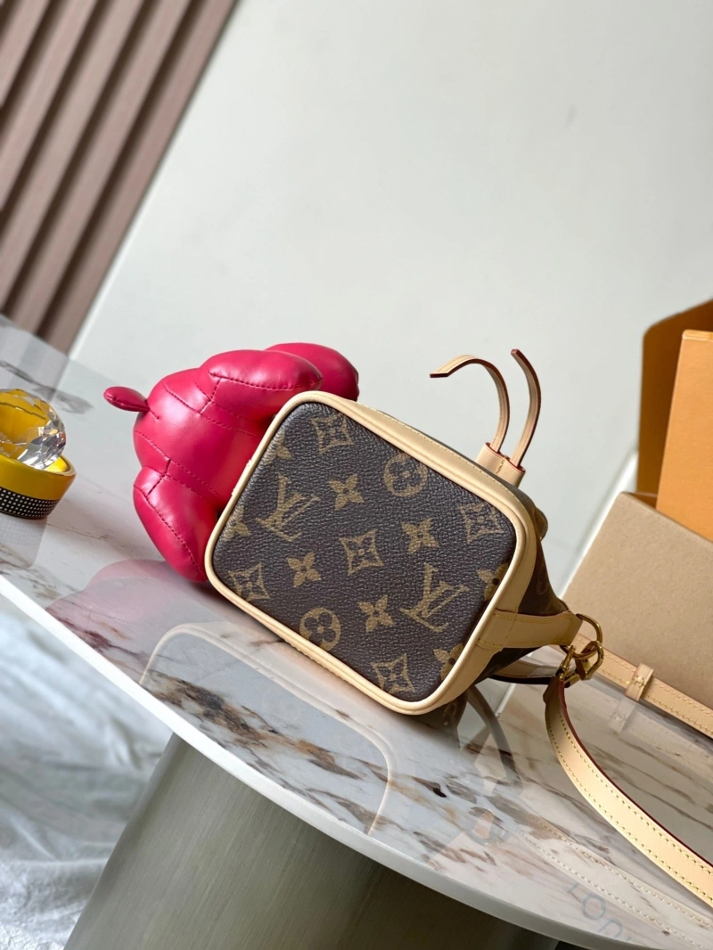 LV Bucket Bags 4233H-1773
