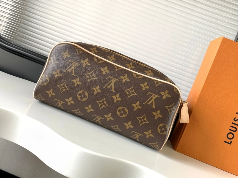 LV Cosmetic Bags 4233H-1799