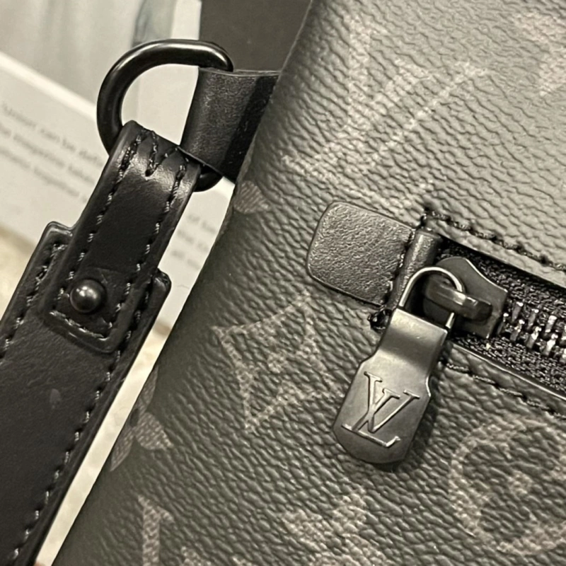 LV Clutch Bags 4233H-1810