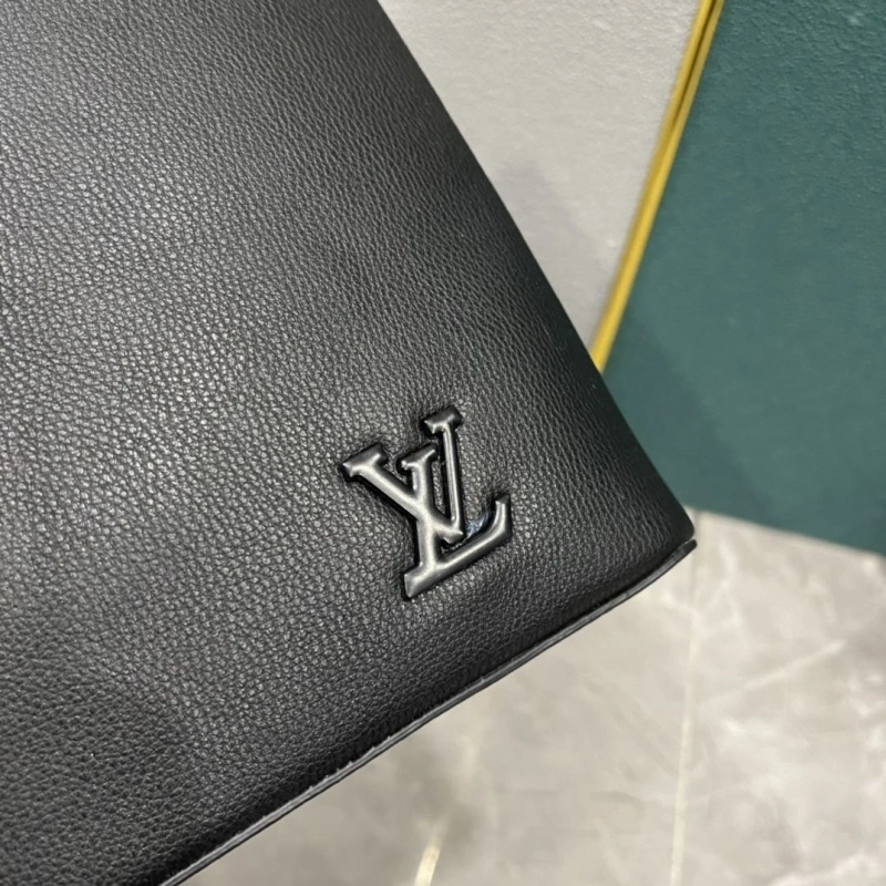 LV Clutch Bags 4233H-1825