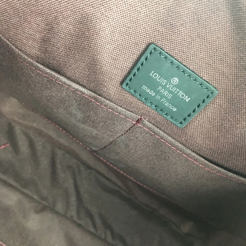 LV Mens Briefcases 4233H-1828