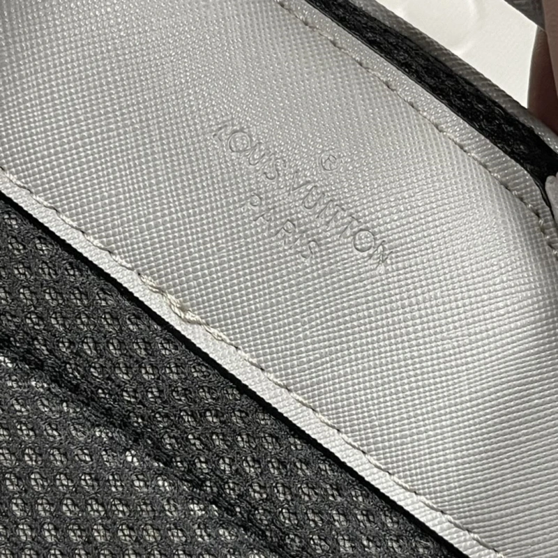 LV Backpacks 4233H-1845