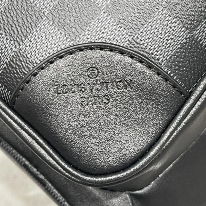 LV Backpacks 4233H-1888