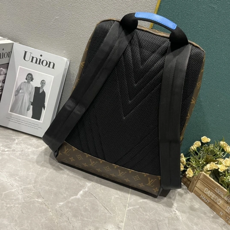 LV Backpacks 4233H-1890