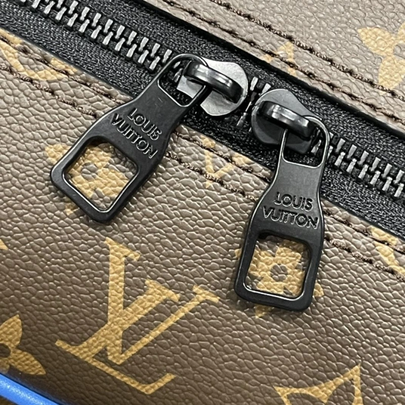 LV Backpacks 4233H-1890
