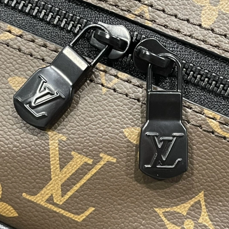 LV Backpacks 4233H-1891