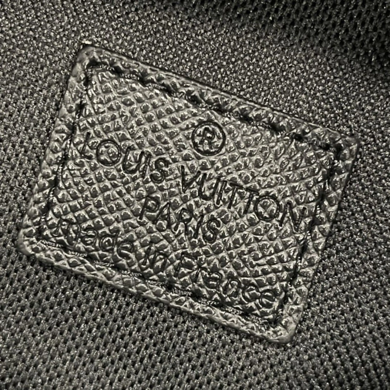 LV Backpacks 4233H-1900