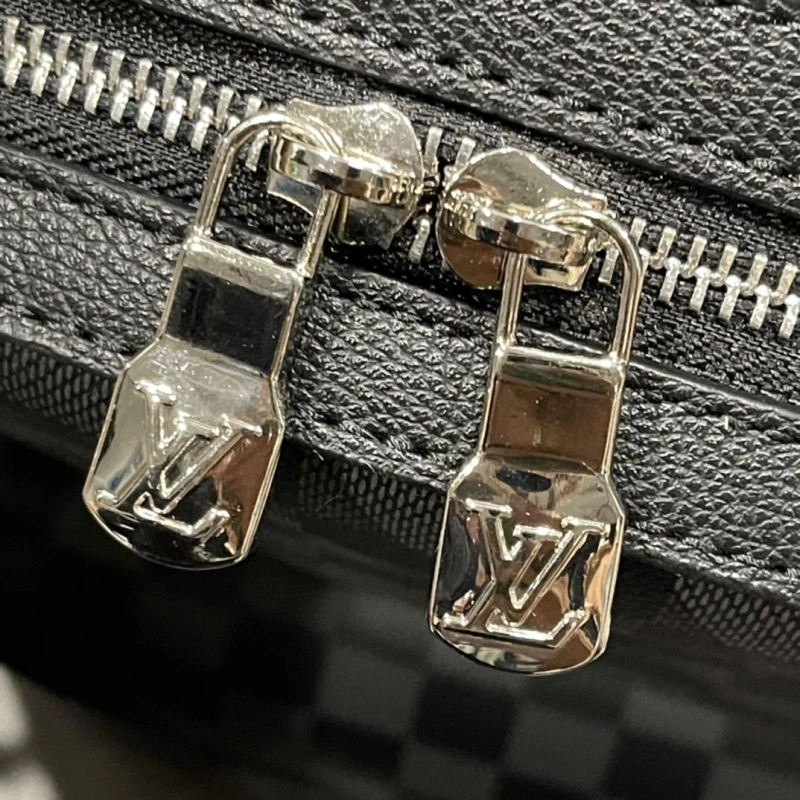 LV Backpacks 4233H-1902