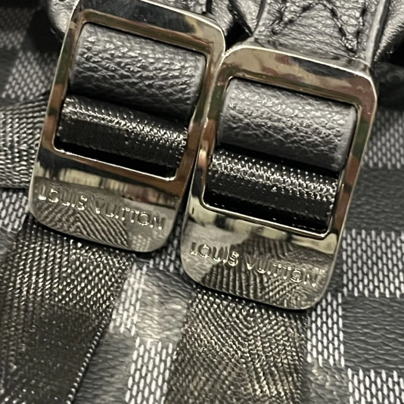LV Backpacks 4233H-1902