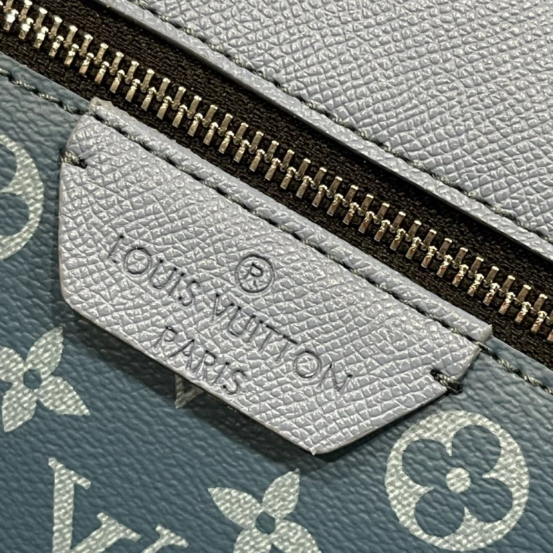 LV Backpacks 4233H-1904