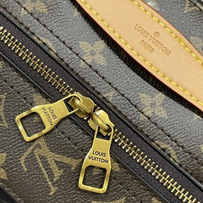 LV Backpacks 4233H-1925