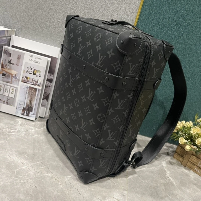 LV Backpacks 4233H-1926