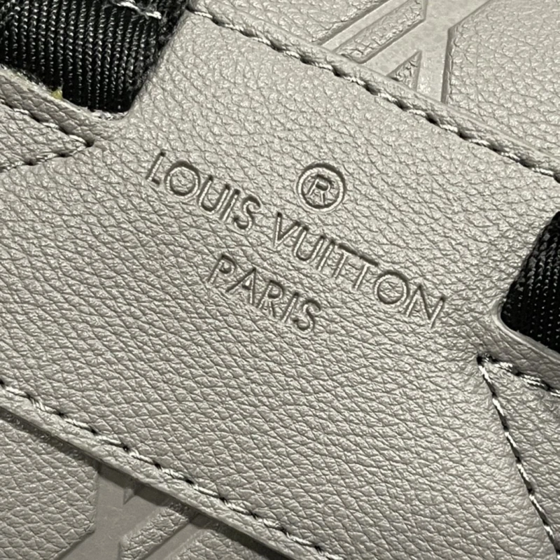 LV Backpacks 4233H-1933