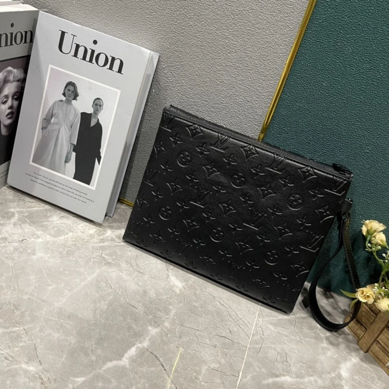 LV Clutch Bags 4233H-1982