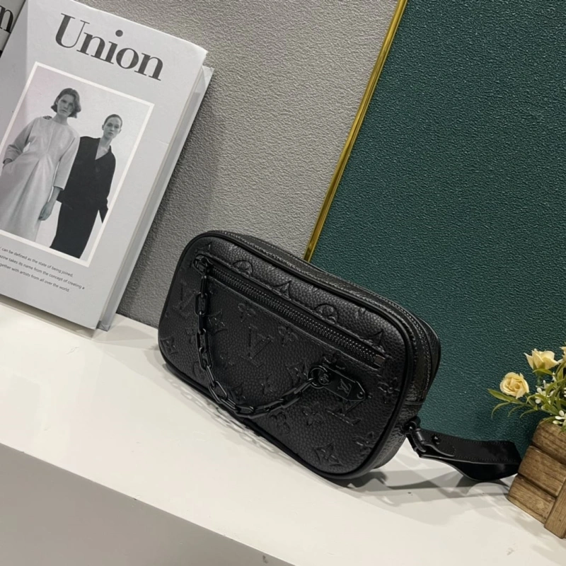 LV Clutch Bags 4233H-1984