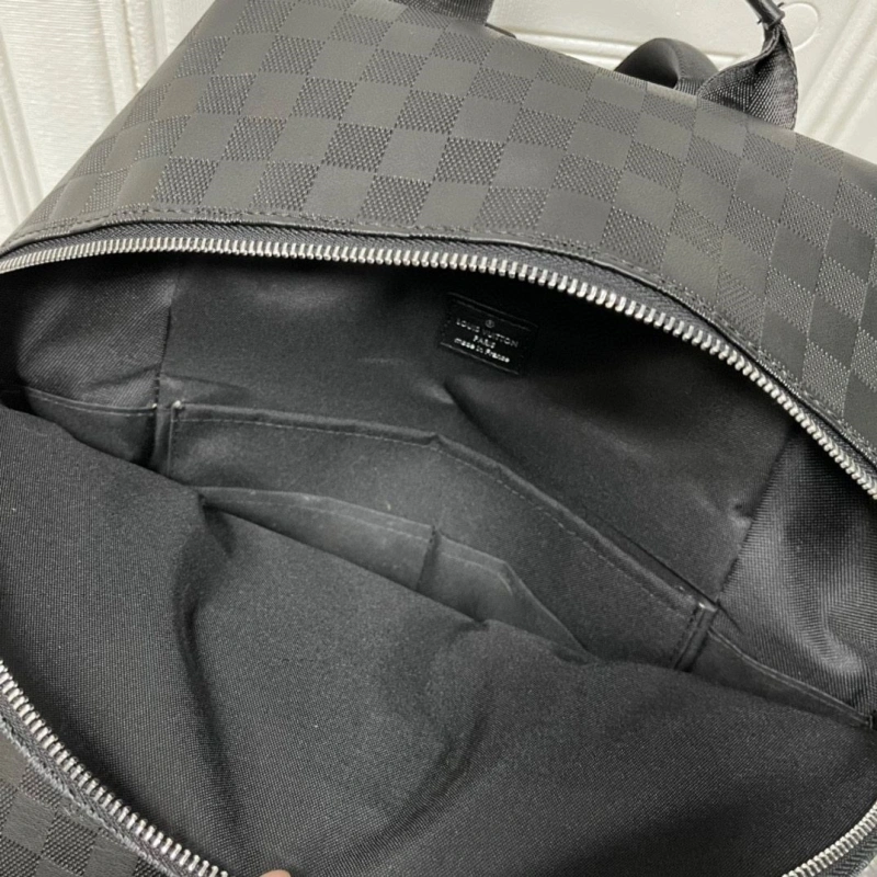 LV Backpacks 4233H-1999