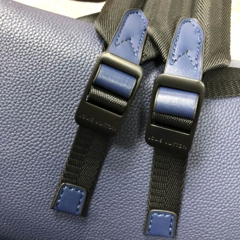 LV Backpacks 4233H-2000