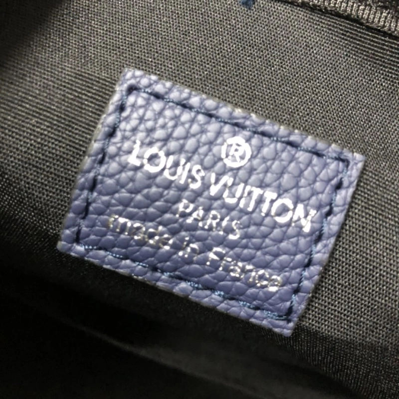 LV Backpacks 4233H-2000